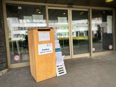 Jobcenter-mit-Briefkasten2.jpg